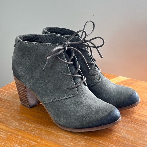 TOMS Burnished Suede Lace Up Bootie - Picture 1 of 15